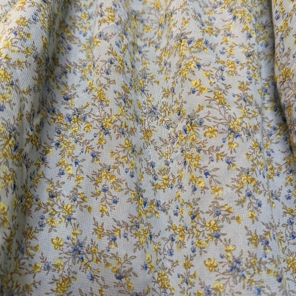 Cold Shoulder Blouse - Picture 6 of 7